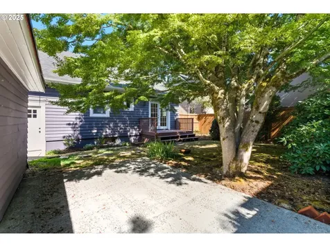 3424 NE Fremont Street Portland OR 97212