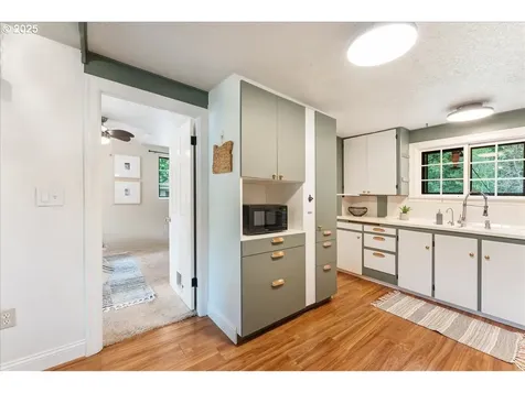2906 SW Spring Garden Street Portland OR 97219
