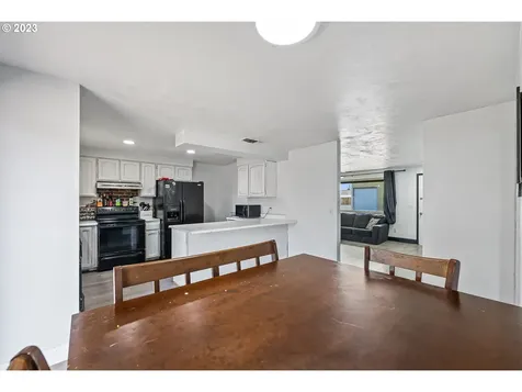 388 Tanbark Road Brookings OR 97415