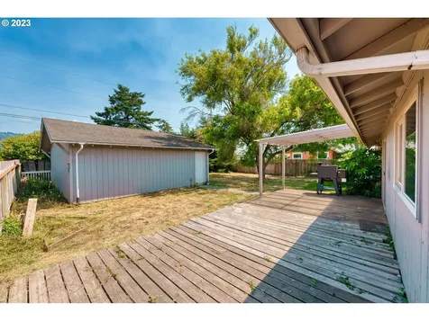 388 Tanbark Road Brookings OR 97415