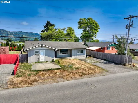 388 Tanbark Road Brookings OR 97415
