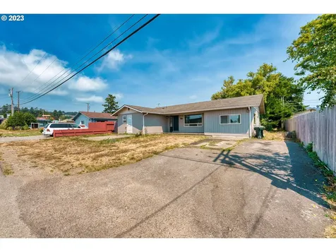 388 Tanbark Road Brookings OR 97415