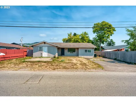 388 Tanbark Road Brookings OR 97415