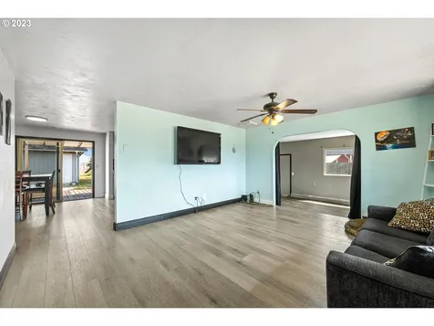 388 Tanbark Road Brookings OR 97415