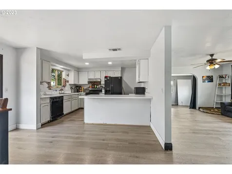 388 Tanbark Road Brookings OR 97415