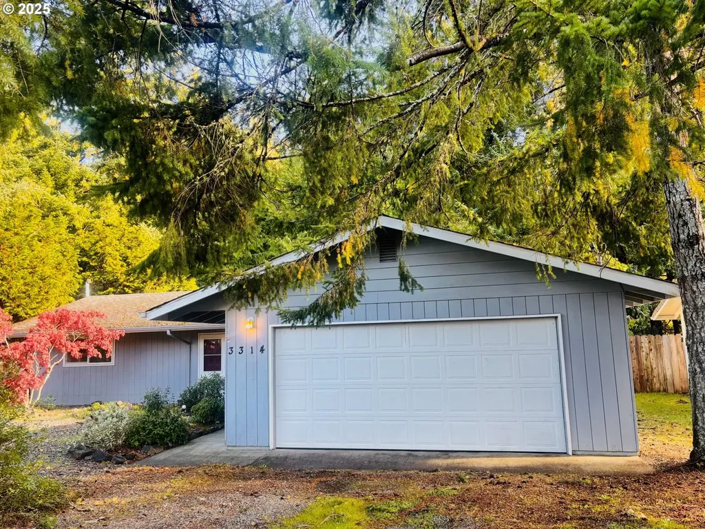 3314 Munsel Lake Road Florence OR 97439