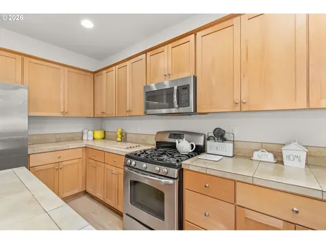 3181 SE Brookwood Avenue Hillsboro OR 97123