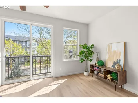 3181 SE Brookwood Avenue Hillsboro OR 97123