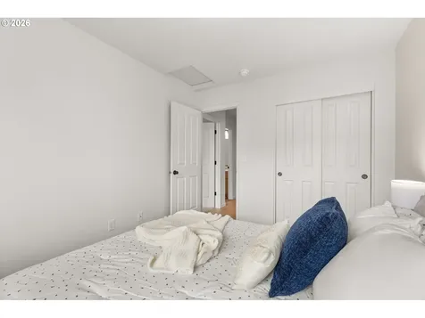 3181 SE Brookwood Avenue Hillsboro OR 97123