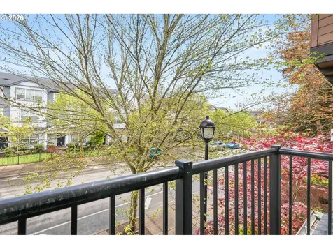 3181 SE Brookwood Avenue Hillsboro OR 97123