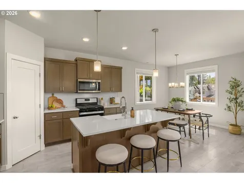 1656 18th Avenue Forest Grove OR 97116