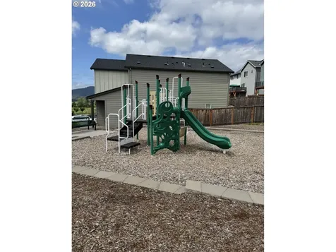 1656 18th Avenue Forest Grove OR 97116