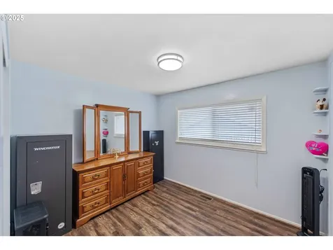 1825 Grant Street North Bend OR 97459