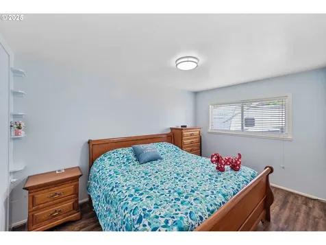 1825 Grant Street North Bend OR 97459