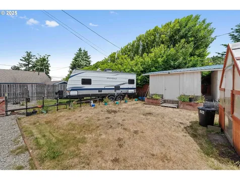 1825 Grant Street North Bend OR 97459