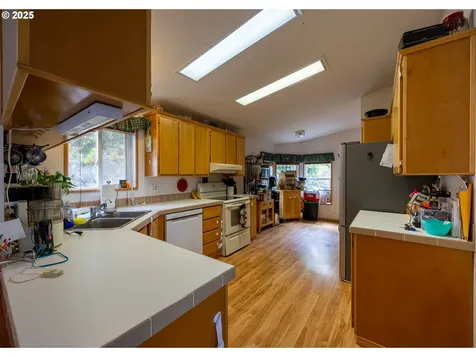 769 SE Fisher Drive Roseburg OR 97470