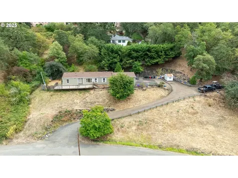 769 SE Fisher Drive Roseburg OR 97470