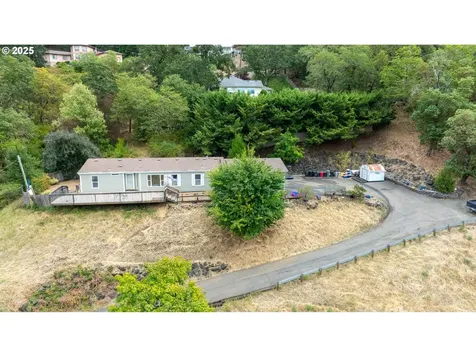769 SE Fisher Drive Roseburg OR 97470