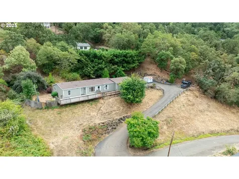 769 SE Fisher Drive Roseburg OR 97470