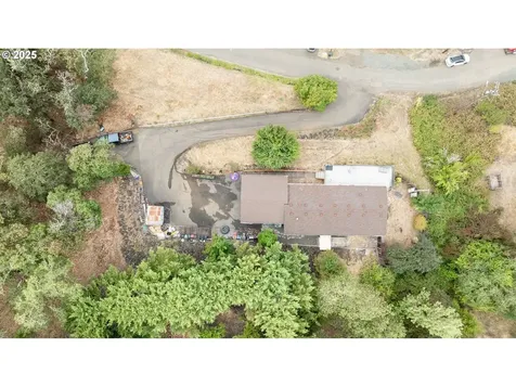 769 SE Fisher Drive Roseburg OR 97470