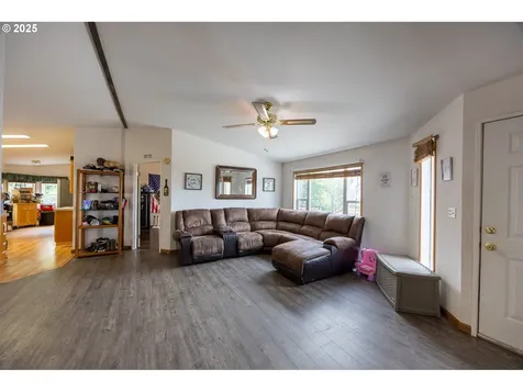 769 SE Fisher Drive Roseburg OR 97470