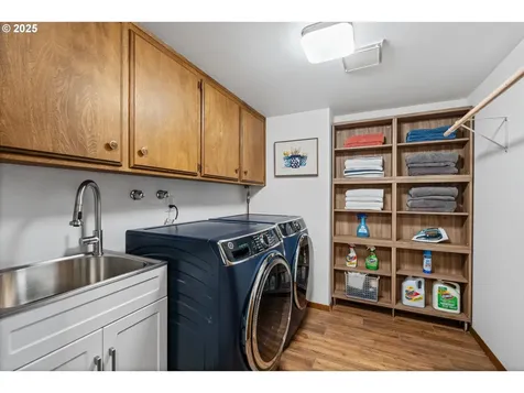 945 NW Torrey View Lane Portland OR 97229