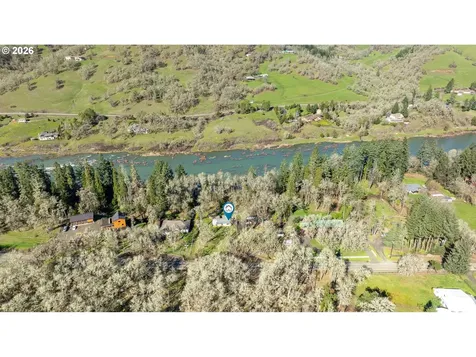 1176 Whistlers Lane Roseburg OR 97470