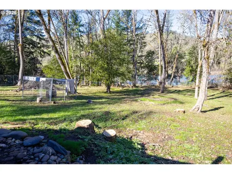 1176 Whistlers Lane Roseburg OR 97470