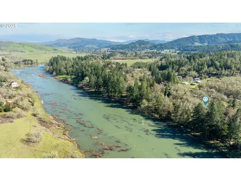 1176 Whistlers Lane Roseburg OR 97470