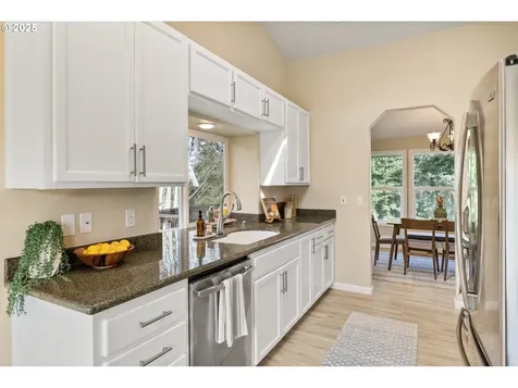 2965 W 19th Avenue Eugene OR 97405