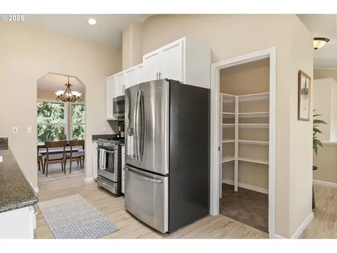 2965 W 19th Avenue Eugene OR 97405