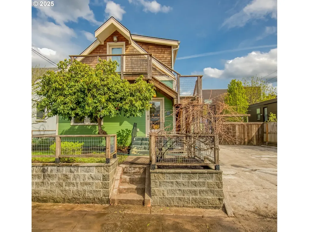 14 NE 56th Avenue Portland OR 97213