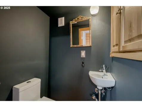 14 NE 56th Avenue Portland OR 97213