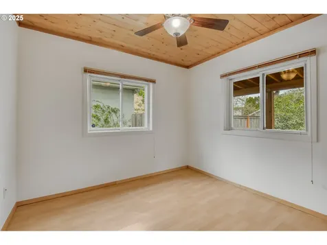 14 NE 56th Avenue Portland OR 97213