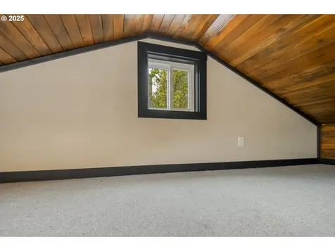 14 NE 56th Avenue Portland OR 97213