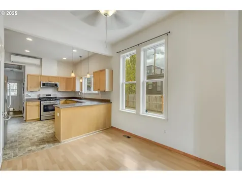 14 NE 56th Avenue Portland OR 97213