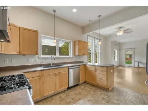 14 NE 56th Avenue Portland OR 97213