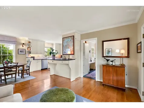 2600 SW Crestdale Drive Portland OR 97225