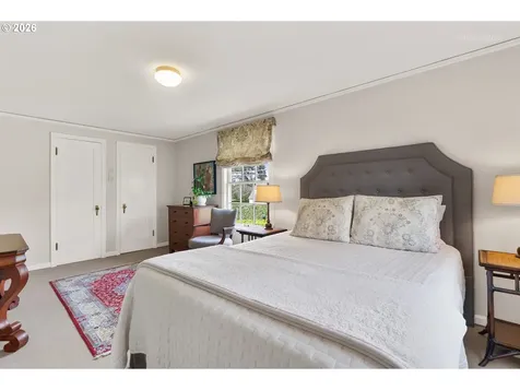 2600 SW Crestdale Drive Portland OR 97225