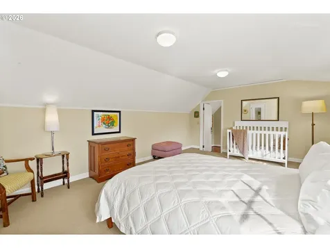 2600 SW Crestdale Drive Portland OR 97225