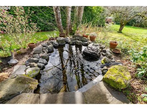 2600 SW Crestdale Drive Portland OR 97225