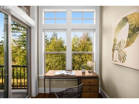 10546 SW Windwood Way Portland OR 97225