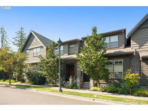10546 SW Windwood Way Portland OR 97225