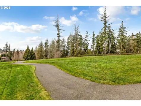 10546 SW Windwood Way Portland OR 97225