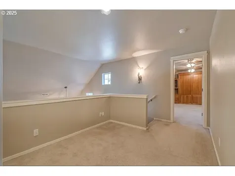916 NE 73rd Avenue Hillsboro OR 97124