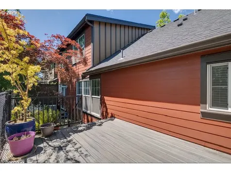 916 NE 73rd Avenue Hillsboro OR 97124