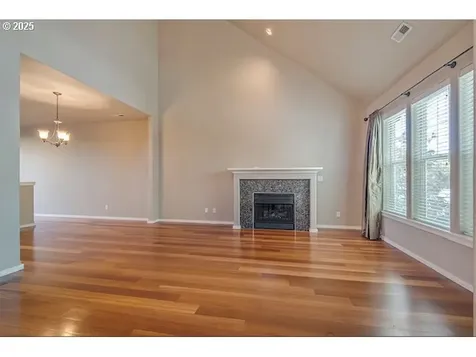 916 NE 73rd Avenue Hillsboro OR 97124