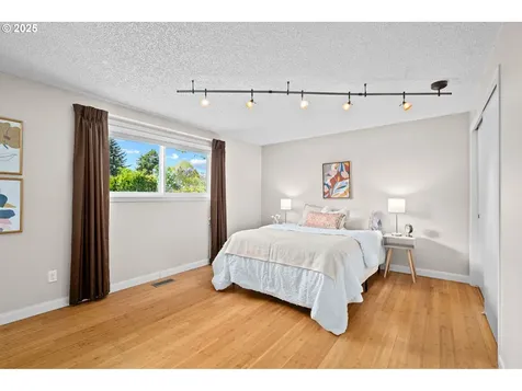 12115 SW 124th Avenue Portland OR 97223