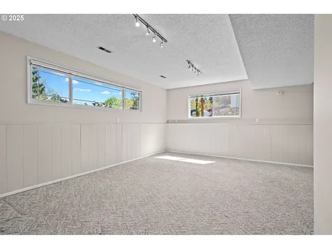 12115 SW 124th Avenue Portland OR 97223