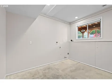 12115 SW 124th Avenue Portland OR 97223